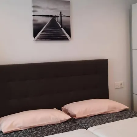 Milan 2 Apartment